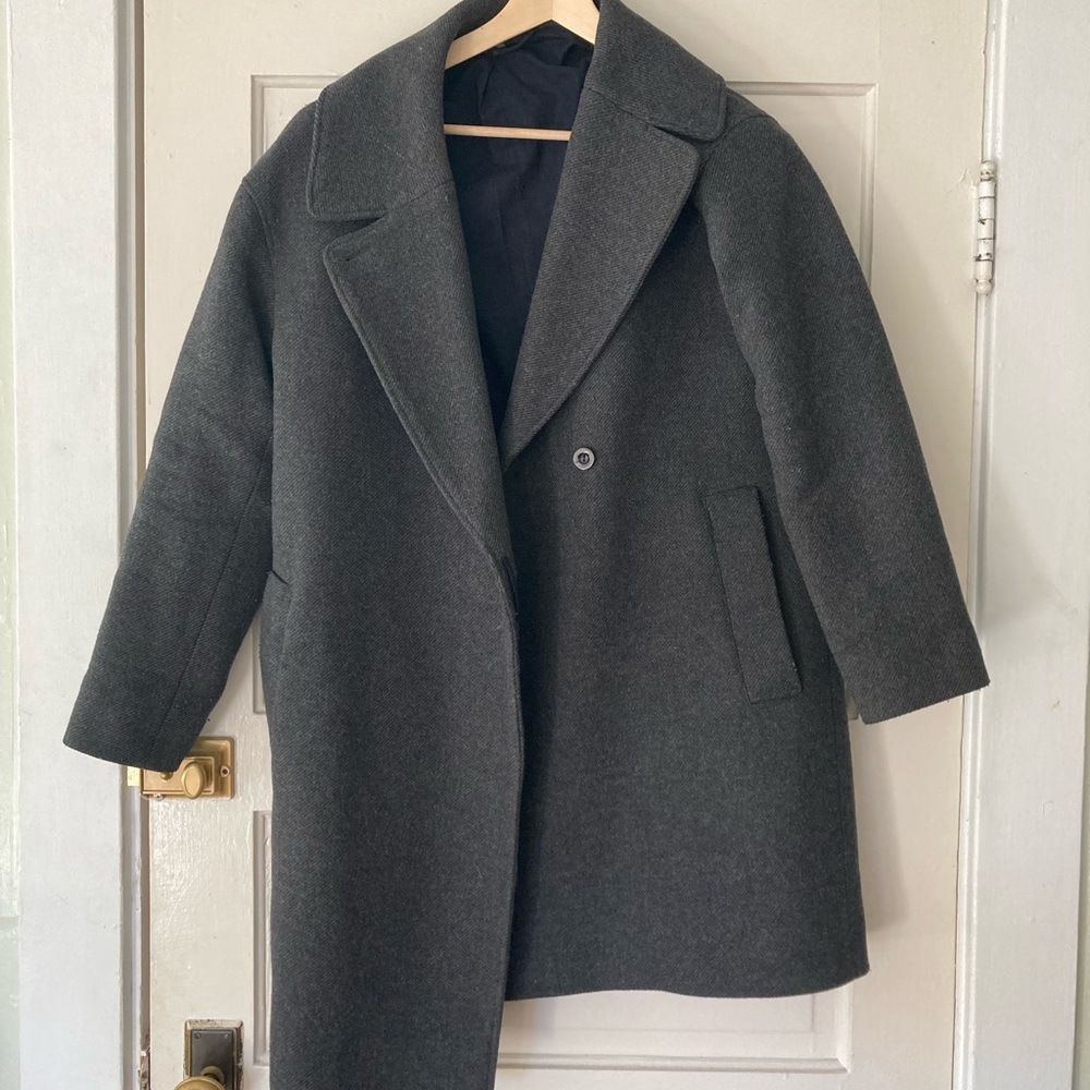 Grey COS wool coat in size 6US